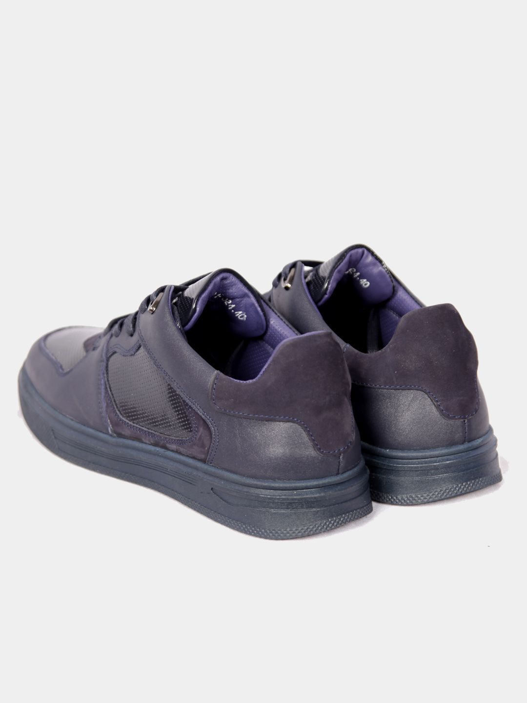 Men's sneakers made of genuine leather view 2