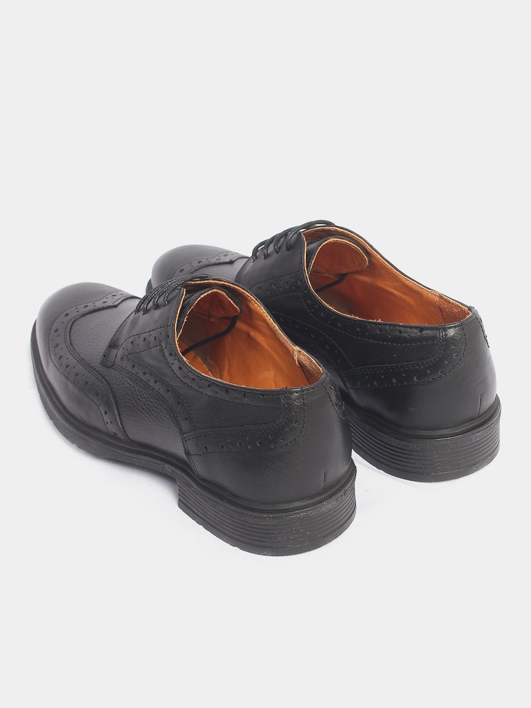 Men's shoes made of genuine leather view 2