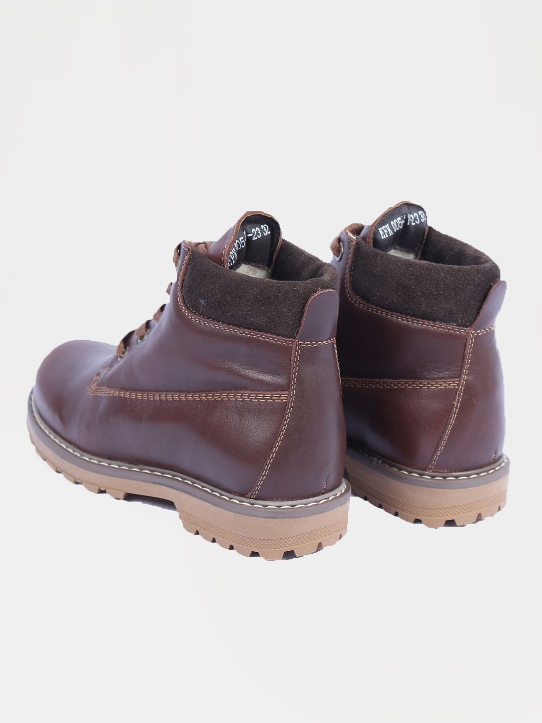 Children’s winter boots made of genuine leather, with fur lining, waterproof. view 3